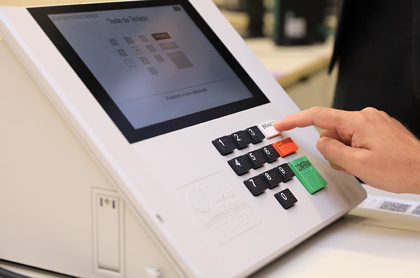 Votos em branco e nulos não interferem no resultado das urnas